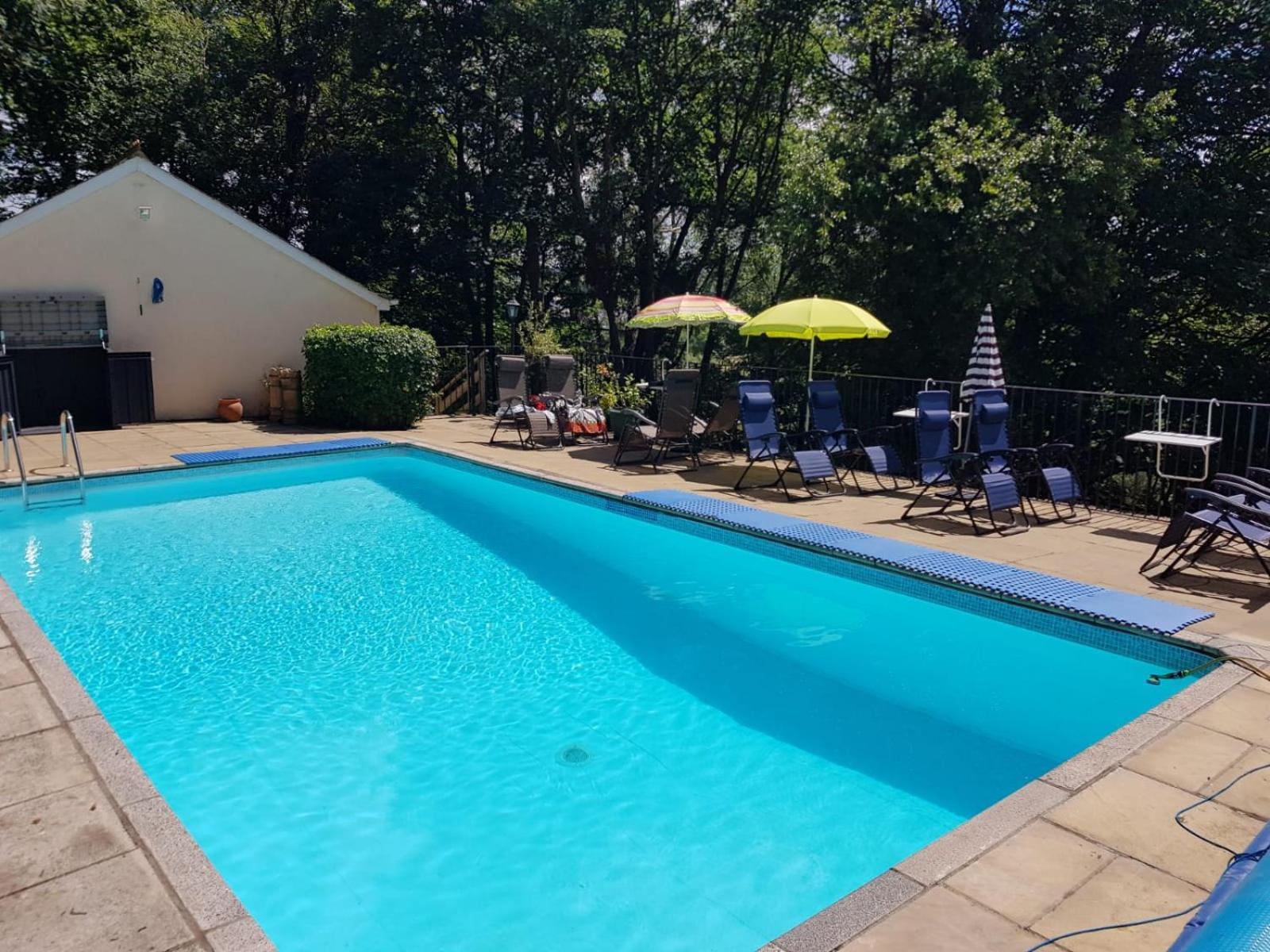 Appartamento Woodside Ash Hot Tub & Pool Bideford Esterno foto